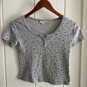 SO Grey Floral Short Sleeve Top Size S